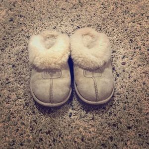 UGG slippers (sand)